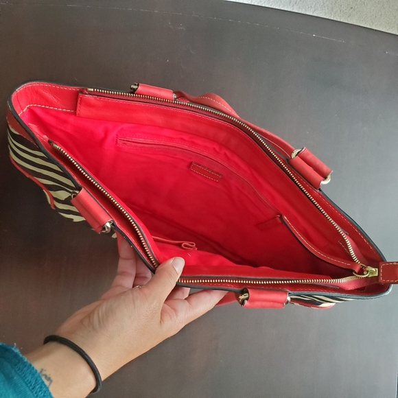 Dooney & Bourke zebra print handbag purse - Picture 4 of 4